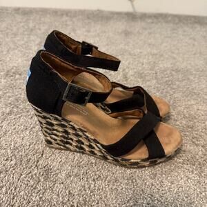 TOMS Black Natural Espadrille Buckle Wedge Shoes Size 6 Canvas Jute Casual